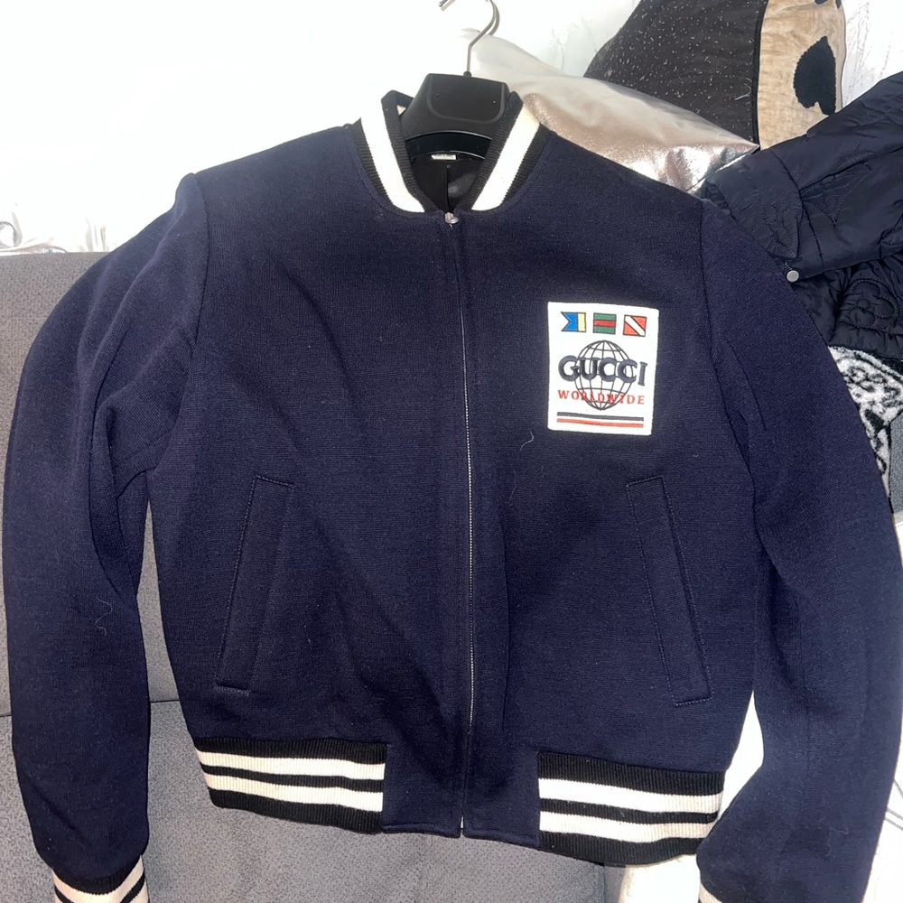 GUCCI MEN JACKET SIZE MEDIUM EXCELLENT CONDITION